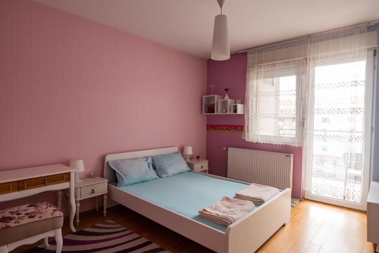 Apartment Dunja โนวีซาด ภายนอก รูปภาพ
